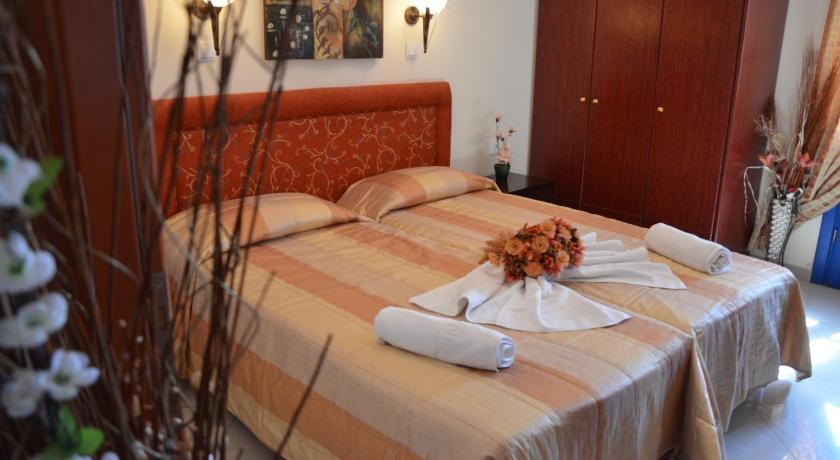 Alkioni Hotel Foinikion Room photo